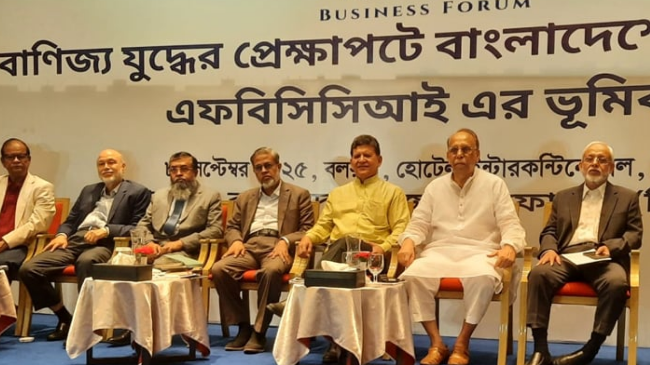 বাংলাদেশ এগিয়ে যাচ্ছে, এ বয়ান এখন আর কার্যকর নয়: ড. হোসেন জিল্লুর